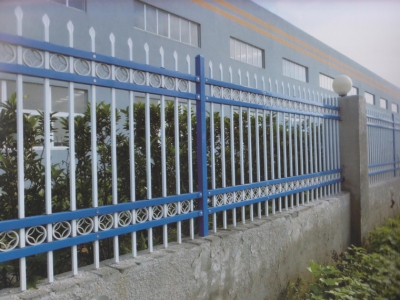 镀锌围墙护栏