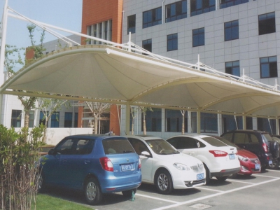 膜结构汽车棚
